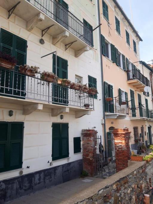 Pisi Home, 2 Min Dalla Spiaggia E Dall' Ospedale Gaslini เจนัว ภายนอก รูปภาพ