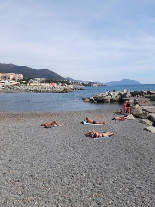 Pisi Home, 2 Min Dalla Spiaggia E Dall' Ospedale Gaslini เจนัว ภายนอก รูปภาพ