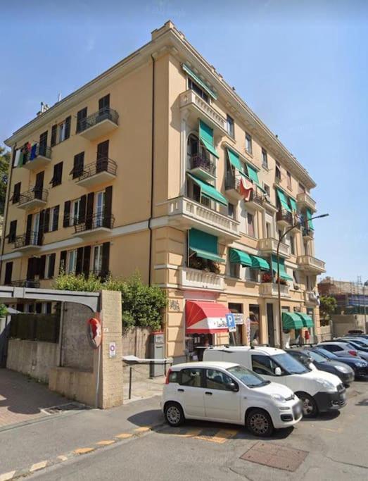 Pisi Home, 2 Min Dalla Spiaggia E Dall' Ospedale Gaslini เจนัว ภายนอก รูปภาพ
