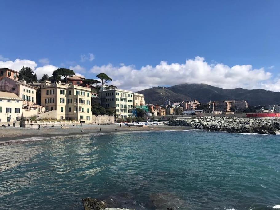 Pisi Home, 2 Min Dalla Spiaggia E Dall' Ospedale Gaslini เจนัว ภายนอก รูปภาพ